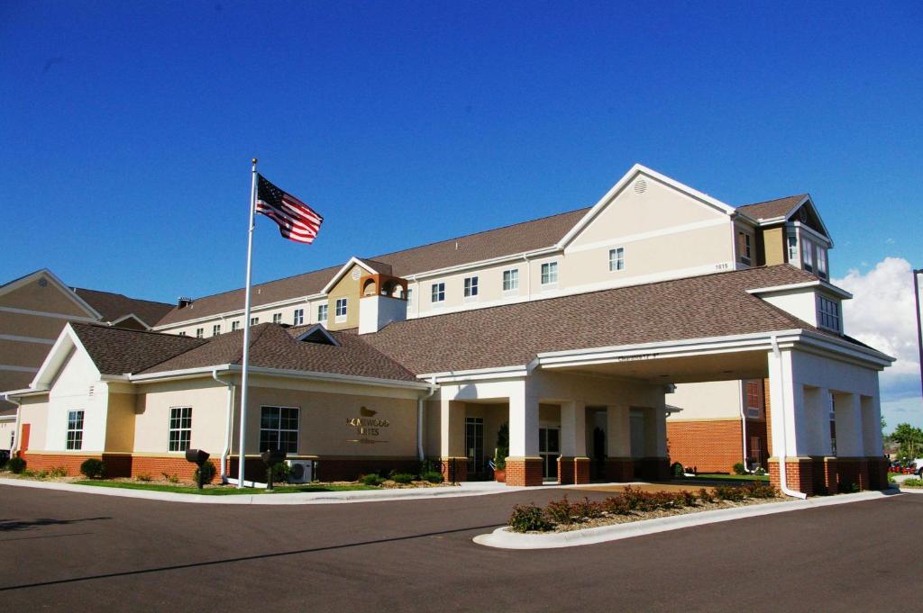 Homewood Suites New Brighton Image