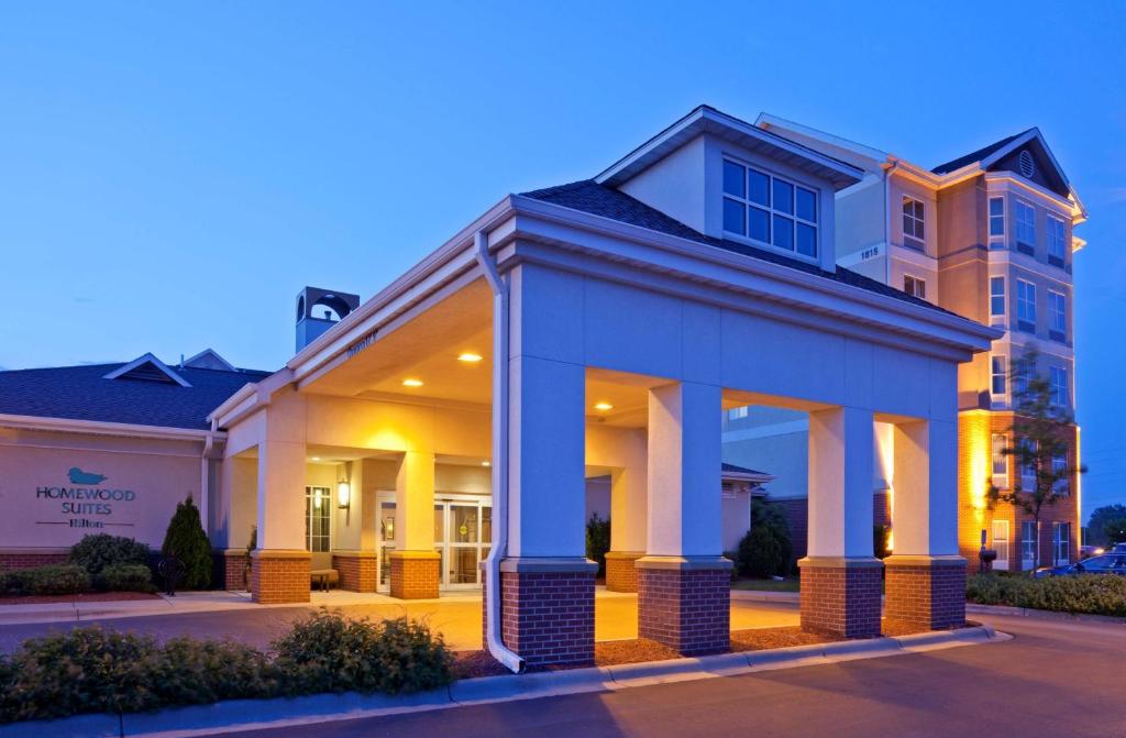 Homewood Suites by Hilton Minneapolis/St. Paul-New Brighton image