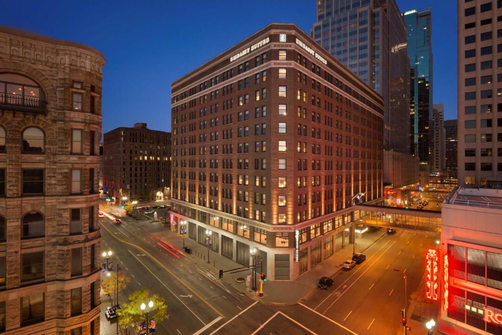 Embassy Suites by Hilton Minneapolis Downtown image