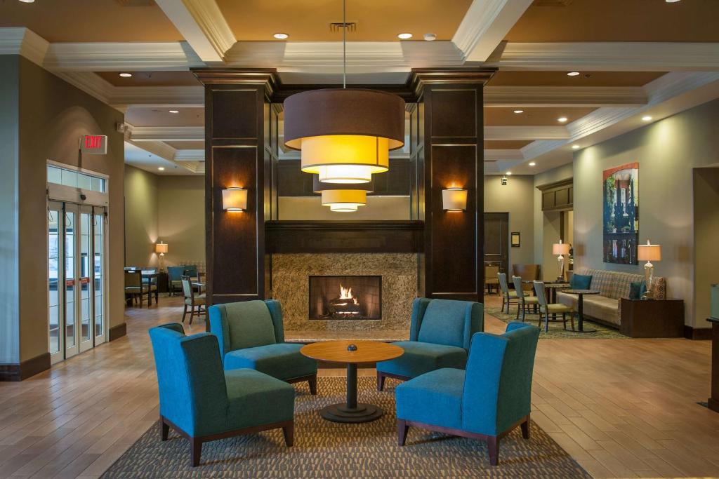 Hampton Inn & Suites New Orleans-Elmwood/Clearview Pkway, LA image