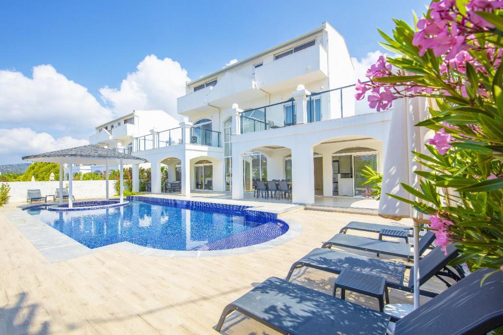 Orka World Villa 1