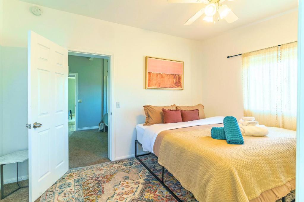 Perfect Getaway withAmazing Views at Joshua Tree home photo 4