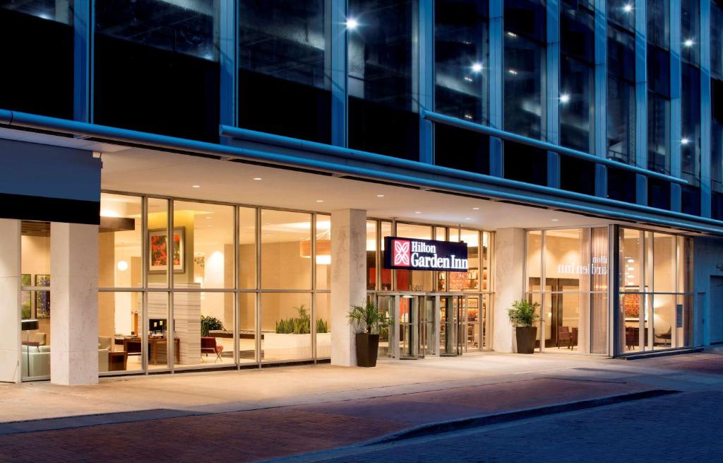 Hilton Garden Inn Downtown Dallas photo 2
