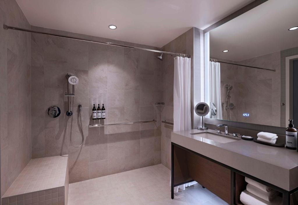 Hyatt Regency Baytown-Houston photo 3