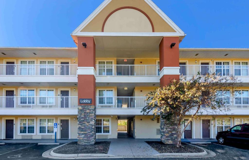 Extended Stay America Select Suites - Roanoke - Airport photo 1