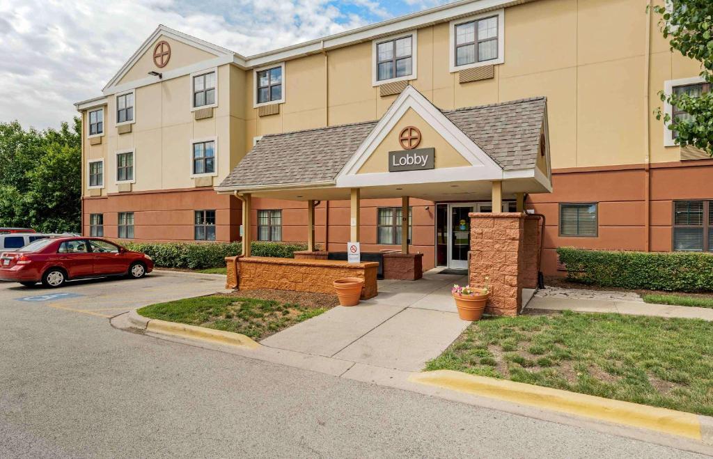 Extended Stay America Suites Chicago Gurnee image