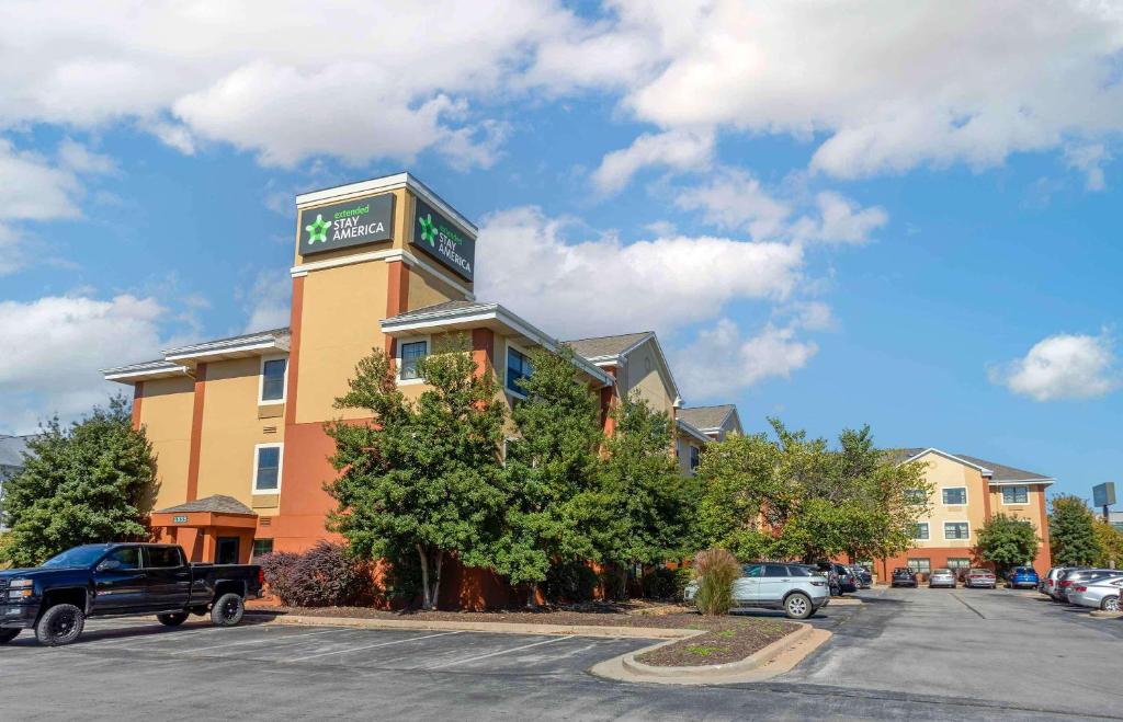 Extended Stay America Select Suites - Springfield - South photo 1