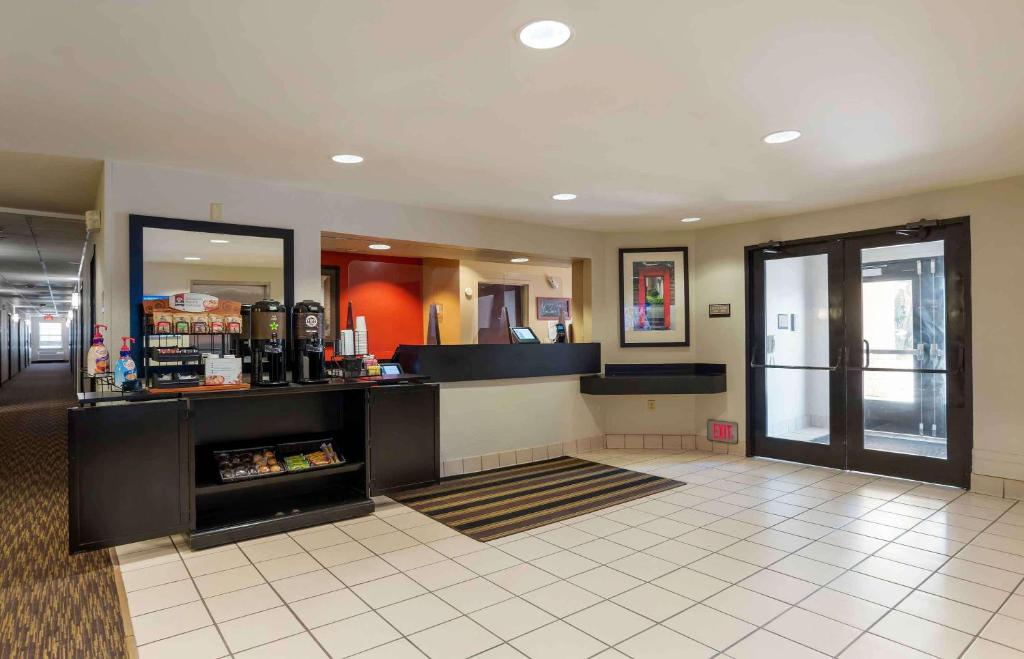 Extended Stay America Suites - New Orleans - Metairie photo 3