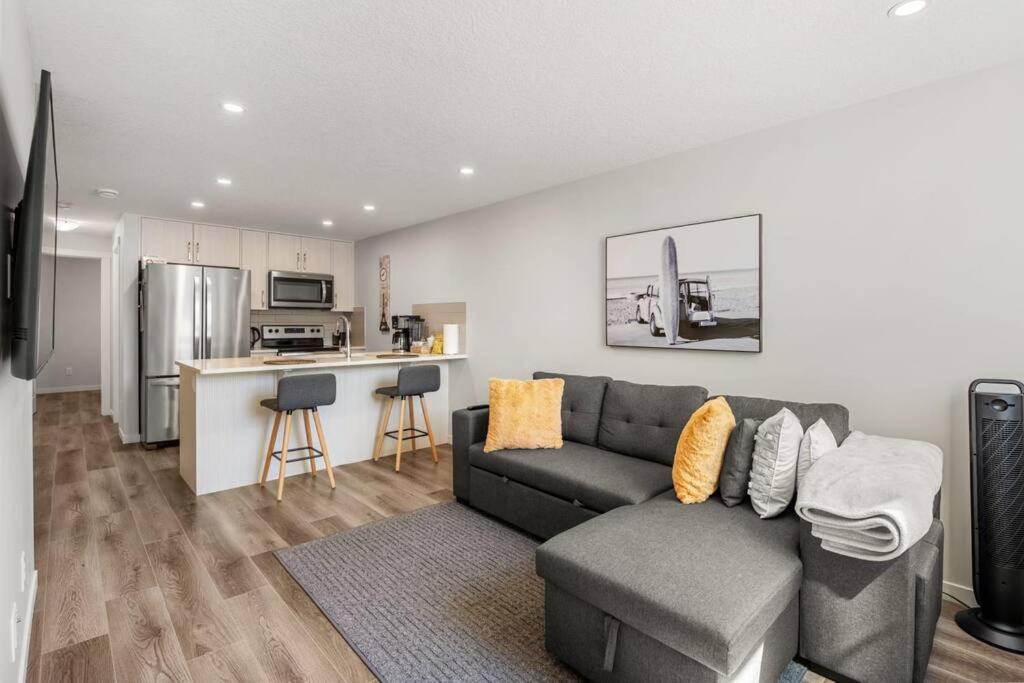 Rockland Oasis: 1BR + Parking photo 1