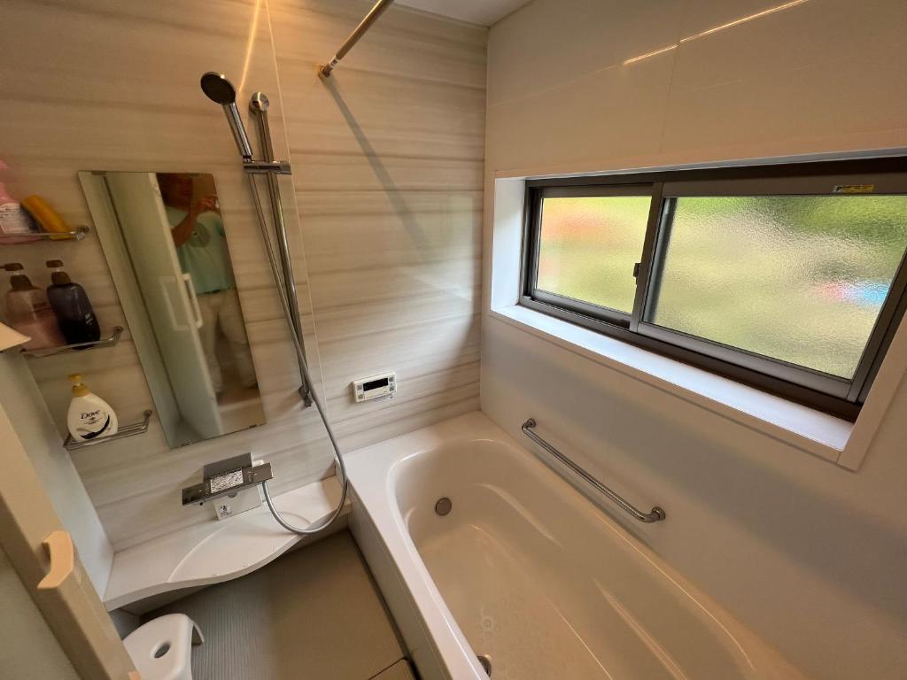 Den House photo 1