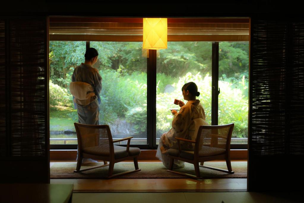 Tsubaki photo 2