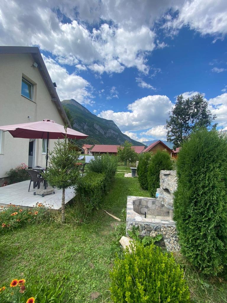 Breti's GuestHouse photo 4