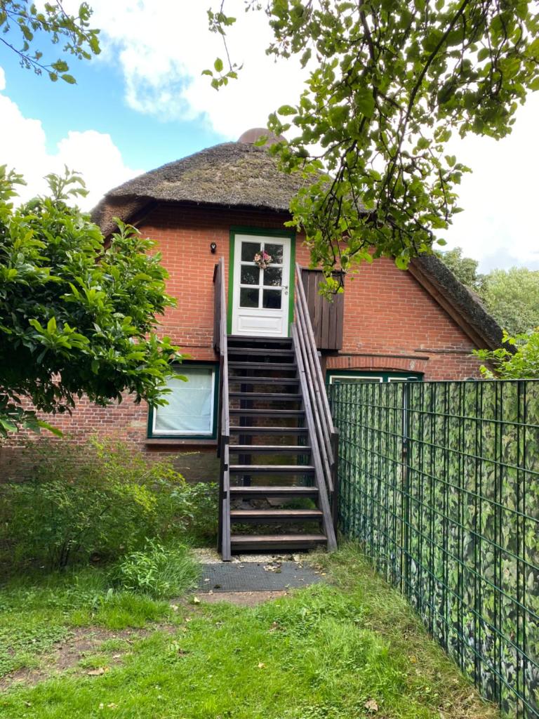 Stilvolle Ferienwohnung unter Reet in Windbergen photo 2