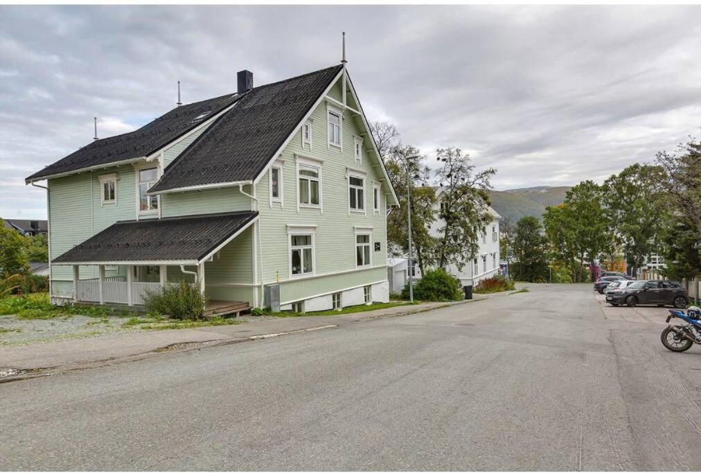 Quiet apartment just 3 minutes from city central! photo 2
