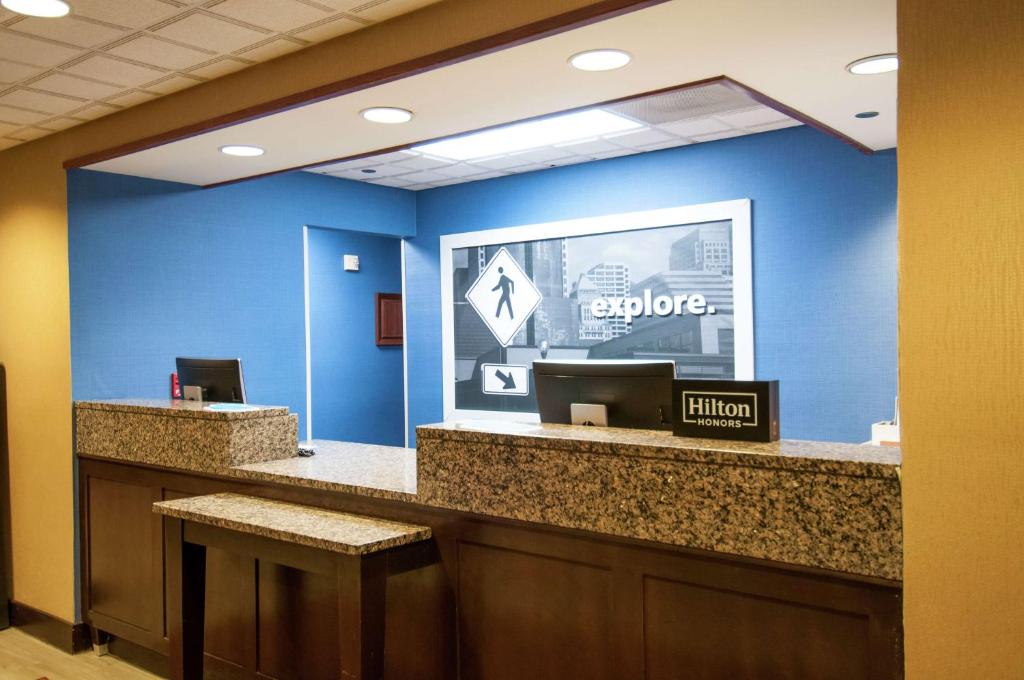 Hampton Inn Metairie photo 4