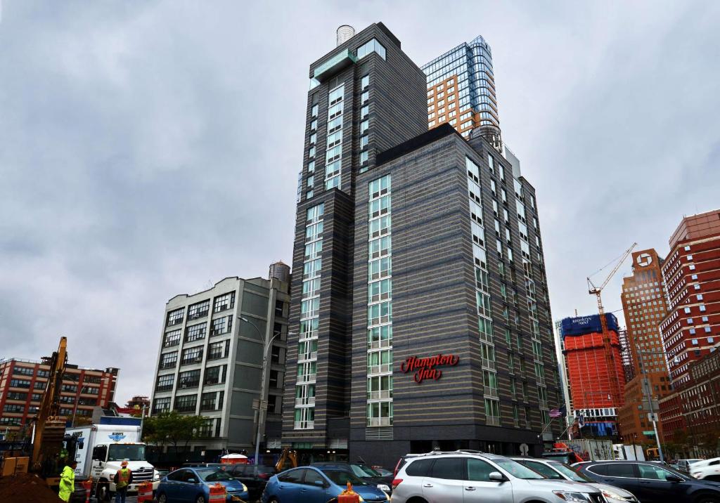 Hampton Inn Brooklyn/Downtown image
