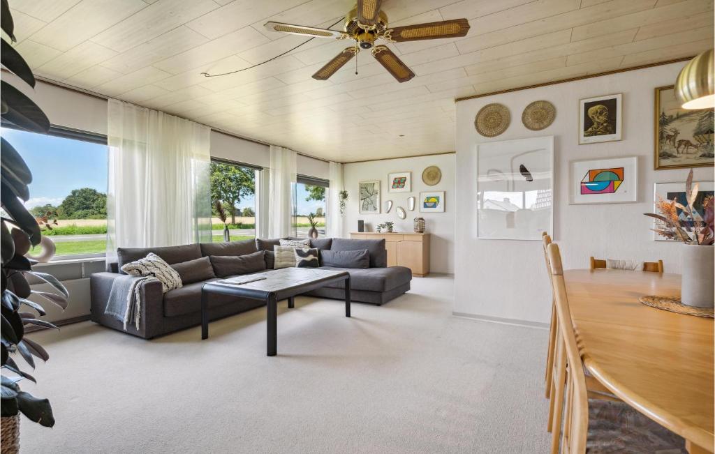 Awesome Home In Nordborg With Wifi And 3 Bedrooms photo 4
