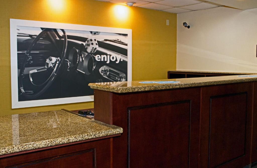 Hampton Inn Norfolk/Chesapeake - Greenbrier Area photo 4