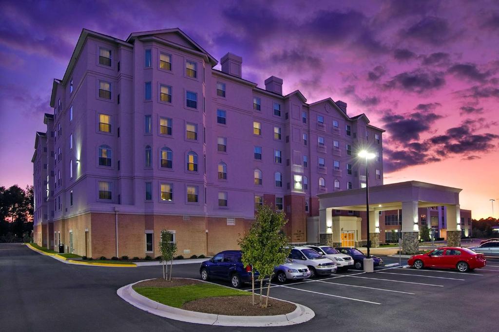 Homewood Suites by Hilton Virginia Beach/Norfolk Airport image