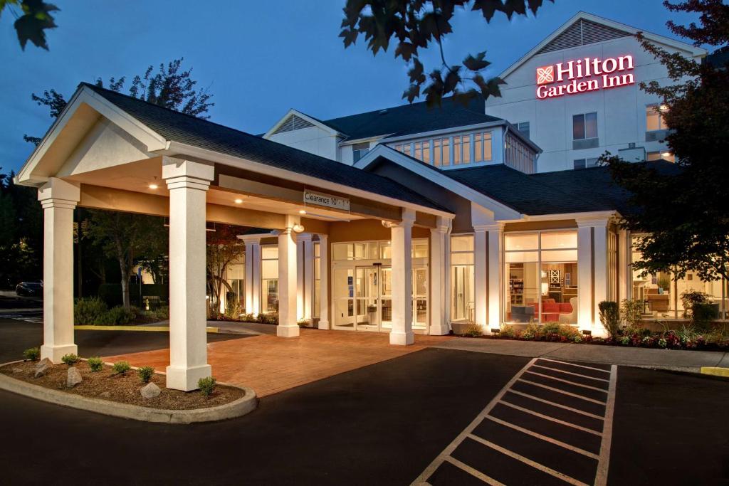 Hilton Garden Inn Portland/Beaverton image