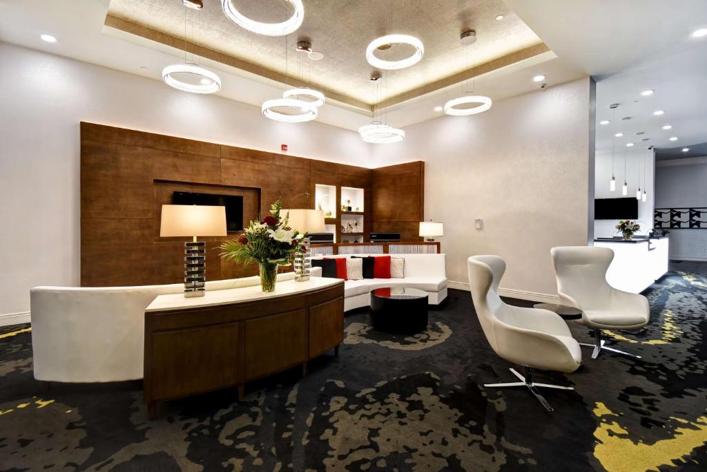 DoubleTree by Hilton Deadwood at Cadillac Jack's photo 1