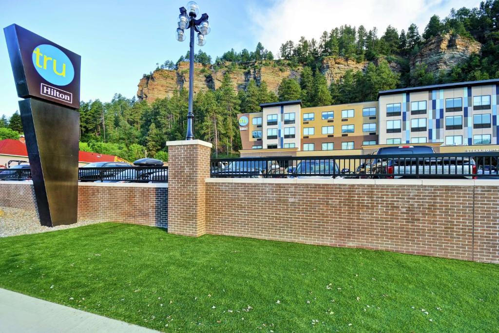 Tru by Hilton Deadwood, SD image