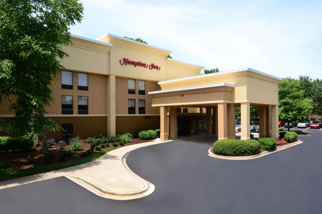 Hampton Inn Raleigh / Town Of Wake Forest image