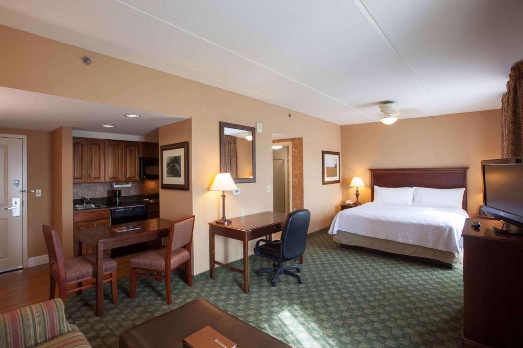 Homewood Suites by Hilton San Antonio North image