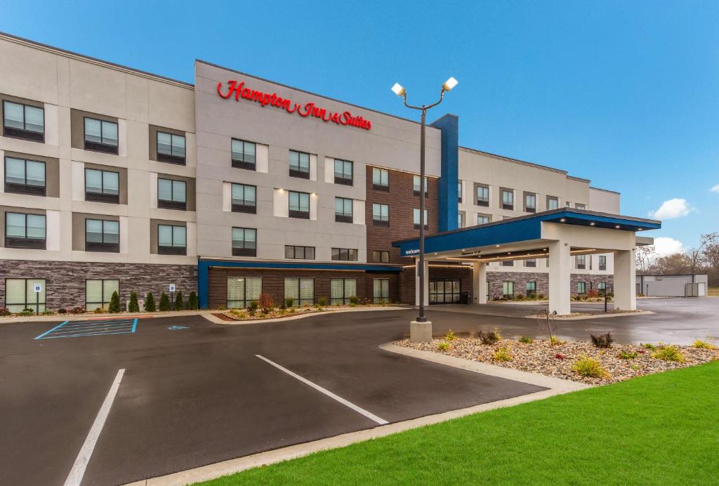Hampton Inn & Suites Benton Harbor, MI photo 1