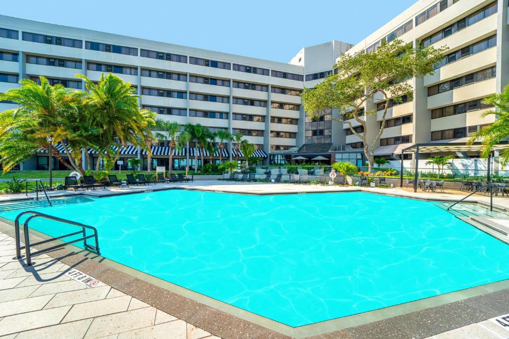 DoubleTree by Hilton Tampa Rocky Point Waterfront image