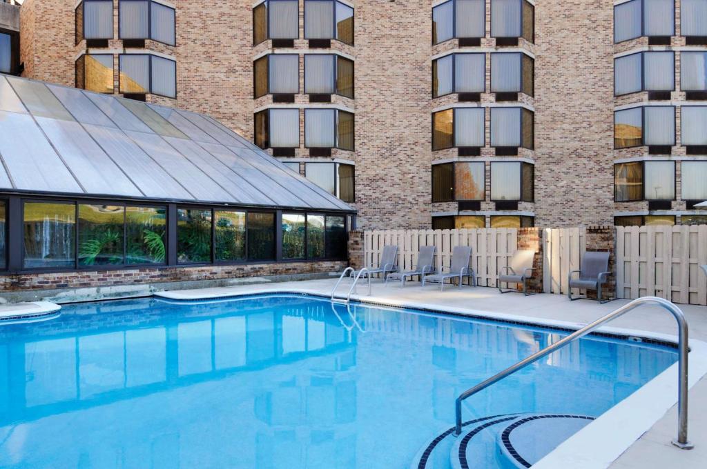 DoubleTree by Hilton Johnson City photo 2