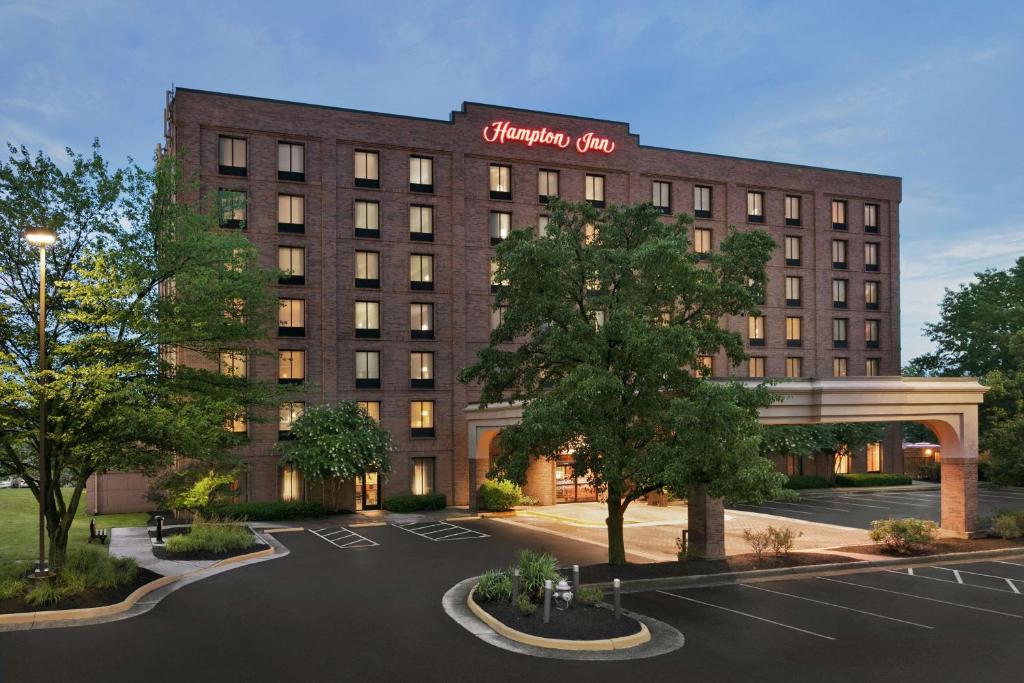 Hampton Inn Washington-Dulles Int'l Airport South image