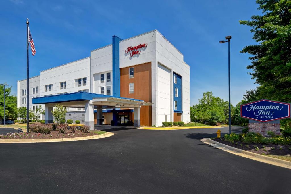 Hampton Inn Potomac Mills/Woodbridge image