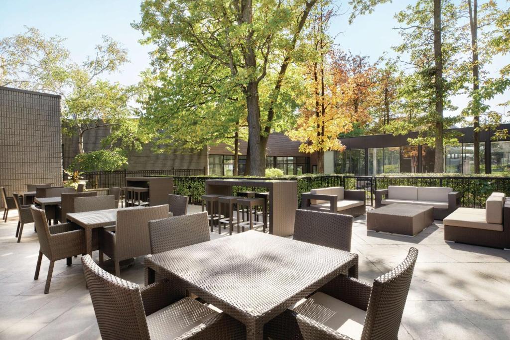 DoubleTree by Hilton Hotel Toronto Airport West photo 1