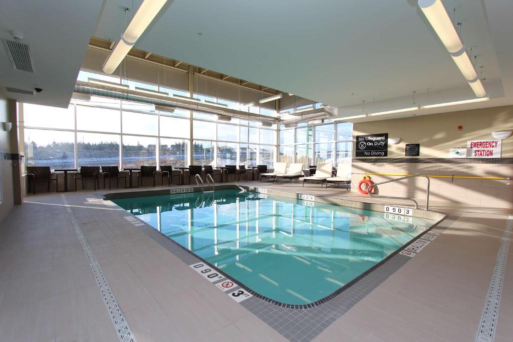 Hampton Inn & Suites by Hilton St. John's Airport photo 4