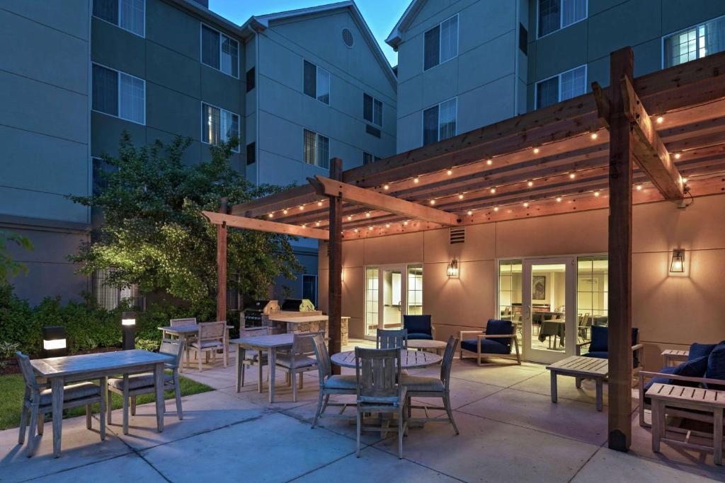 Homewood Suites by Hilton Fort Collins photo 4