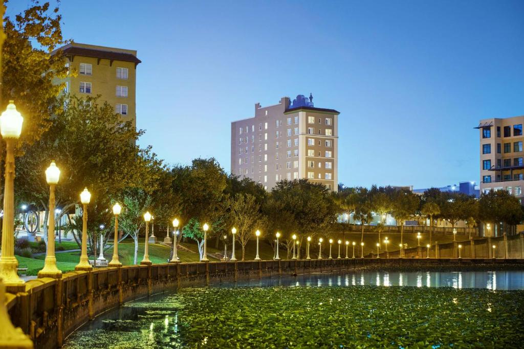 The Terrace Hotel Lakeland, Tapestry Collection by Hilton photo 1