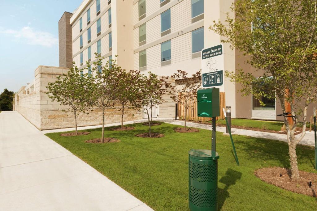 Home2 Suites by Hilton Austin North/Near the Domain, TX photo 4