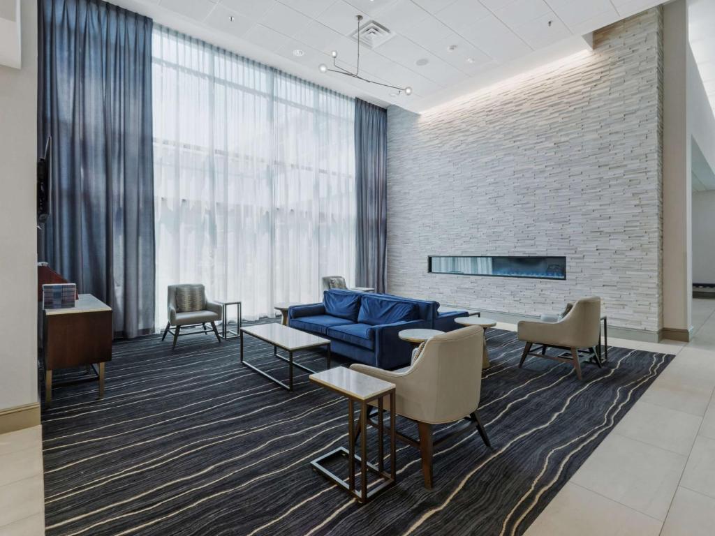 DoubleTree by Hilton Charlottesville photo 4