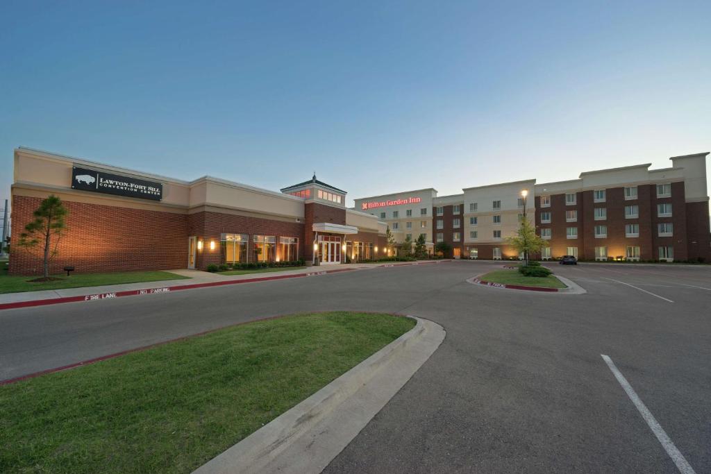 Hilton Garden Inn Lawton-Fort Sill photo 2