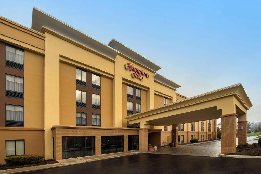 Hampton Inn Rochester-Greece image