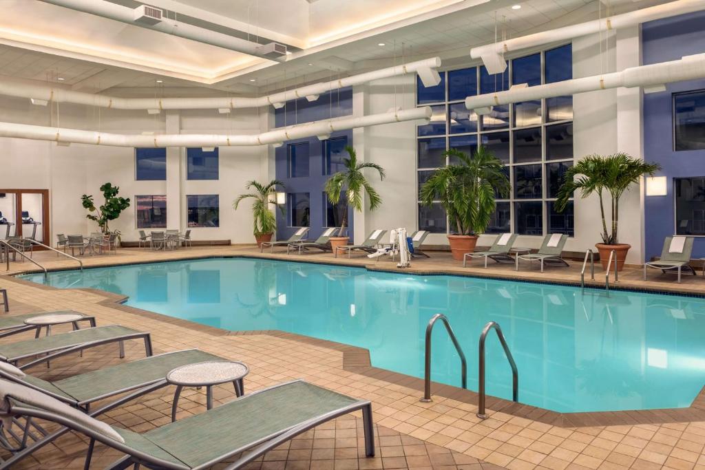 Hilton Suites Ocean City Oceanfront photo 2