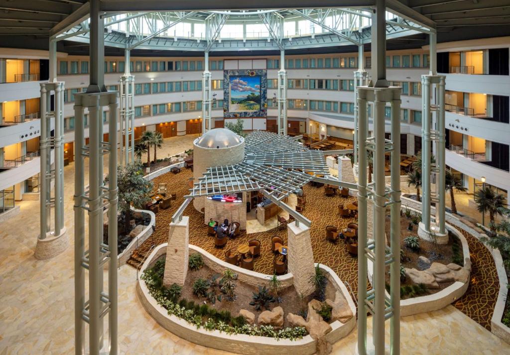 Hilton Austin Airport photo 2
