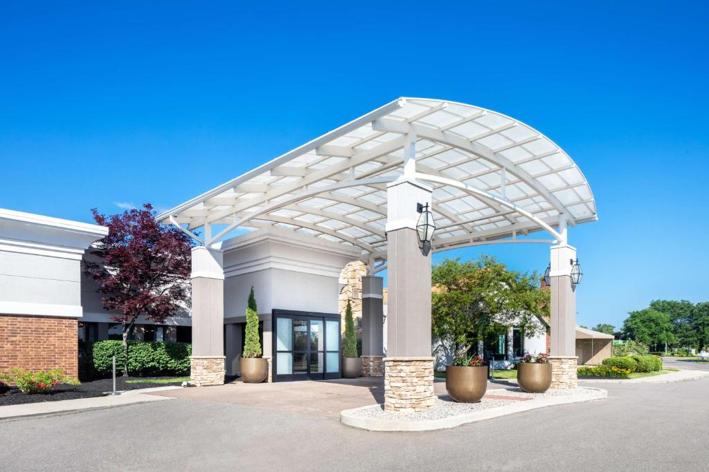 DoubleTree by Hilton Ann Arbor, MI photo 3