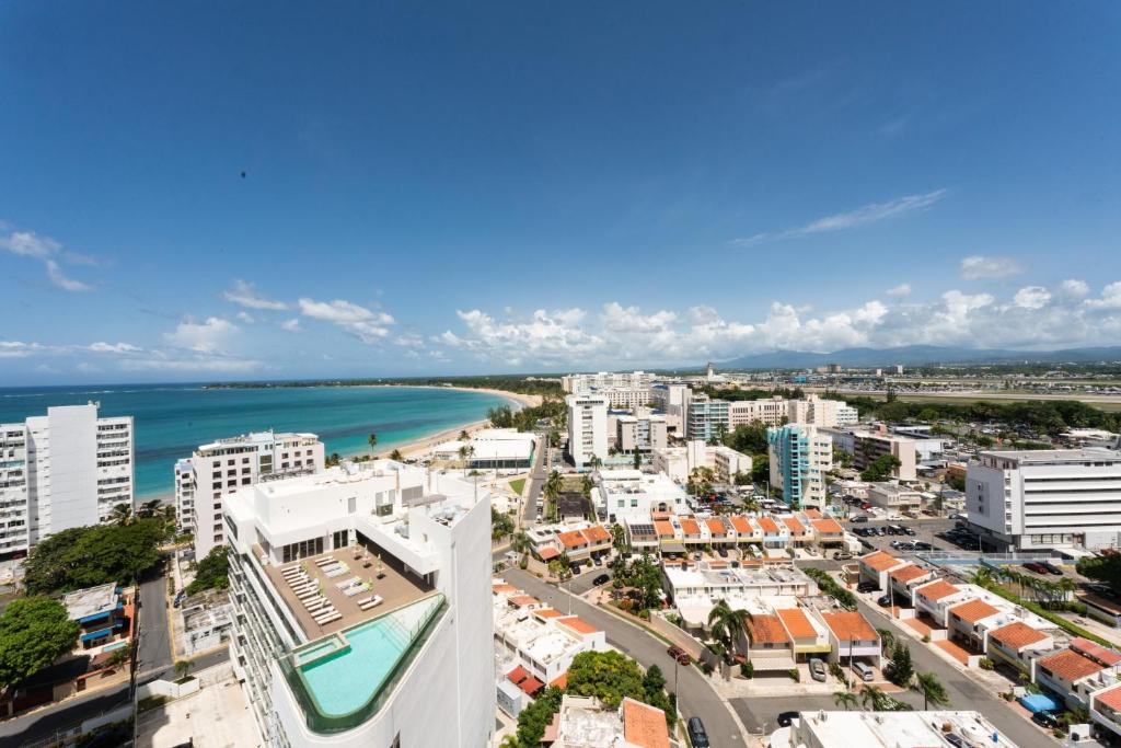 OCEAN VIEW DELUXE SUITE: PVT. BEACH & POOL photo 4