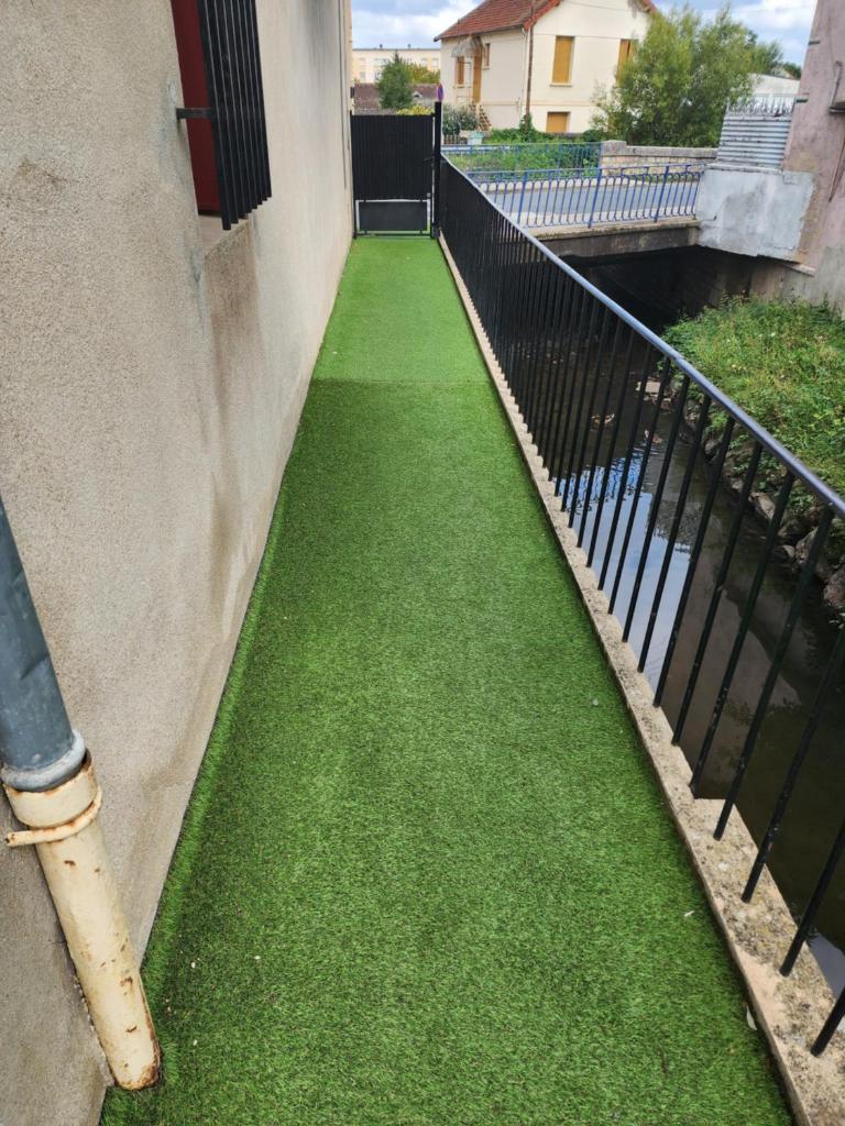 Appartement duplex F2 tout confort proche centre ville avec parking gratuit photo 2