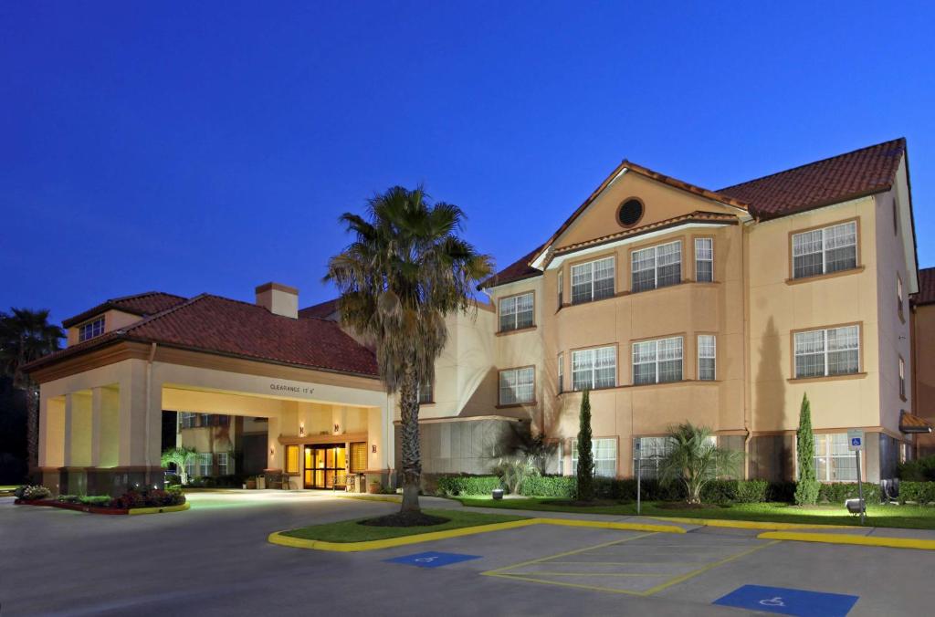Homewood Suites by Hilton Houston-Woodlands image