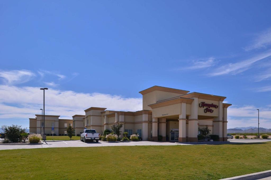 Hampton Inn Van Horn photo 2