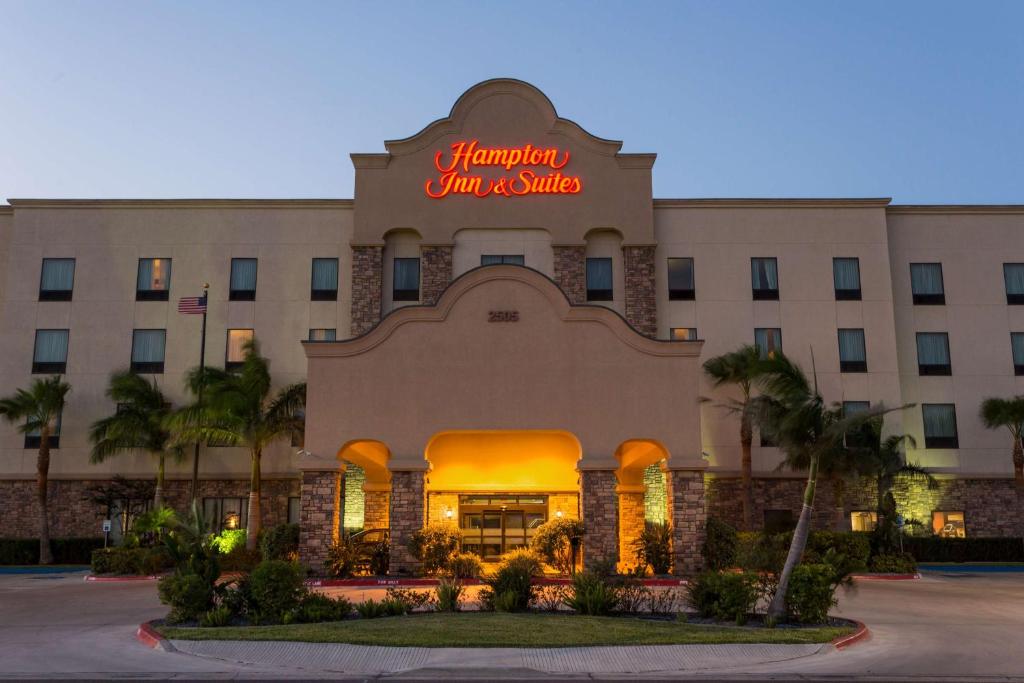 Hampton Inn & Suites Mission image