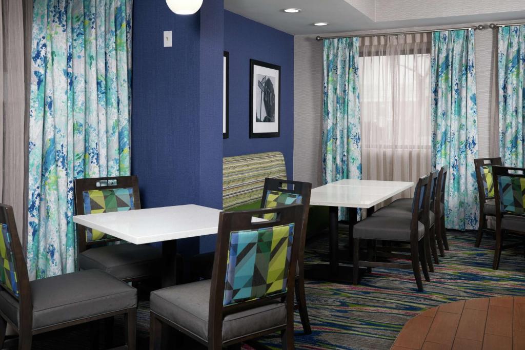 Hampton Inn Niagara Falls photo 3